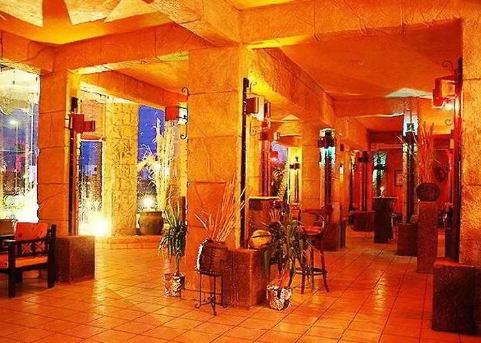 Gardenia Plaza And